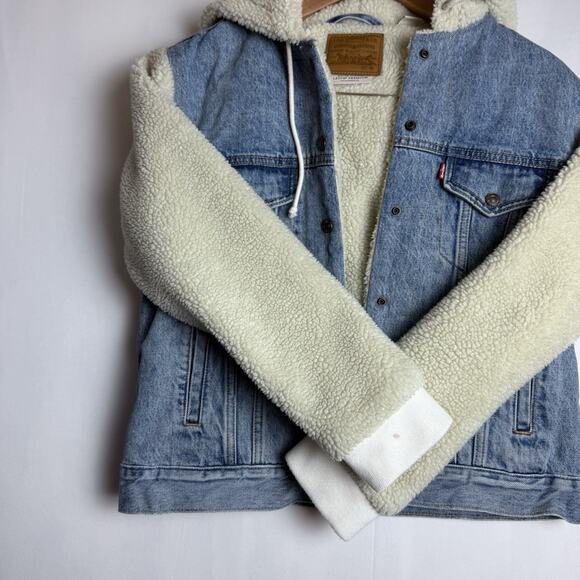 Levi's Jacket Womens Medium Ex-Boyfriend Sherpa‎ Trucker Denim Jean Coat $89 OOS - Picture 6 of 16